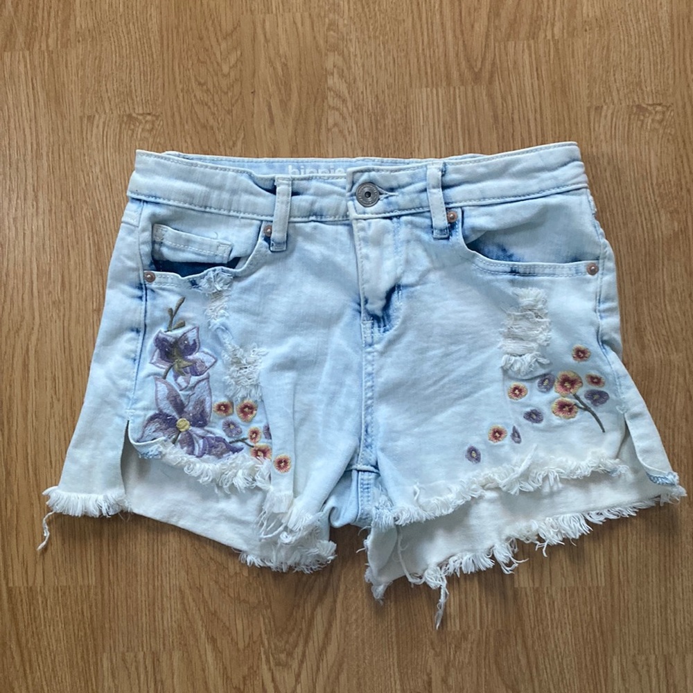 Distressed bleach Hippie Laundry Jean shorts